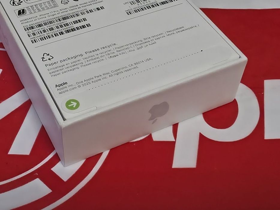 ***ЗАПЕЧАТАН 256GB iPhone 17 Pro Техномаркет Гаранция 2027 Silver | Си