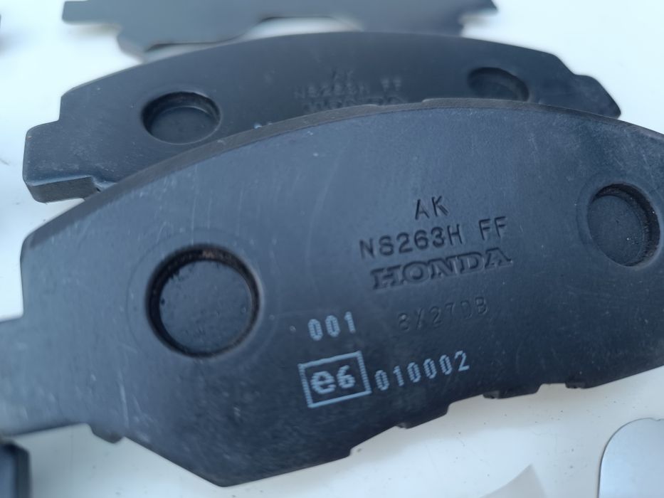 Колодки тормозные передние Honda