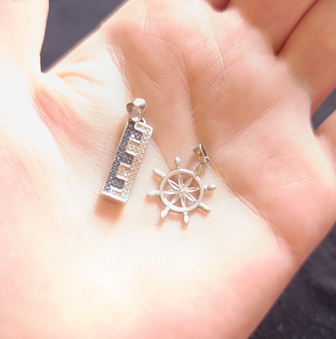 Привозные серебряные кулоны