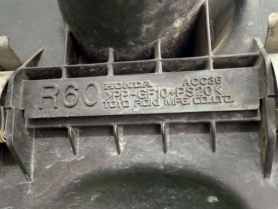 CARCASA FILTRU AER HONDA ACCORD 8 2.0 BENZINA 2009 COD OEM AFH70M-41B PP-GF10-PS20 2008-2011