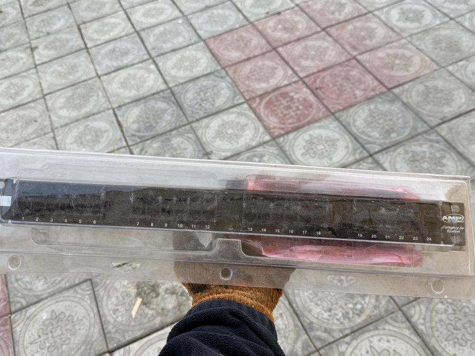 патч-панель для компьютерной сети (Ethernet