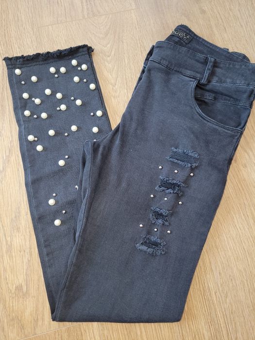 Черни дънки Lucy с перли