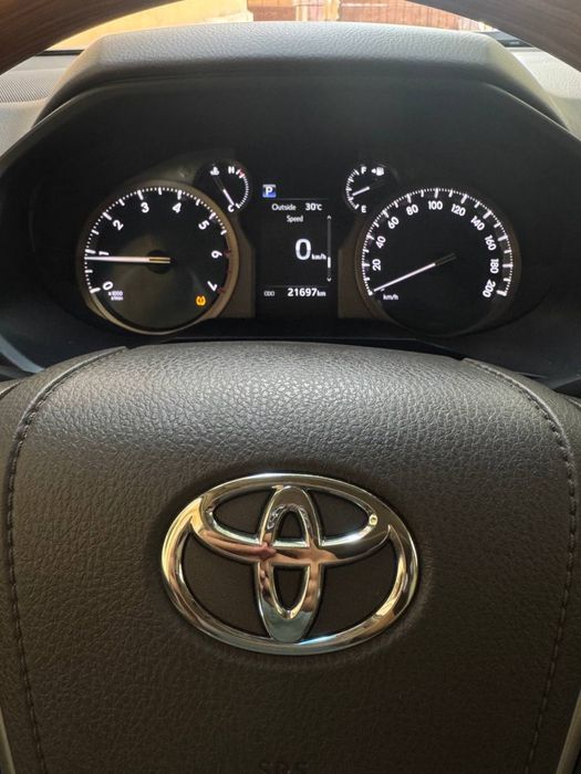 Prado 2019 holati yangi kraskasi toza