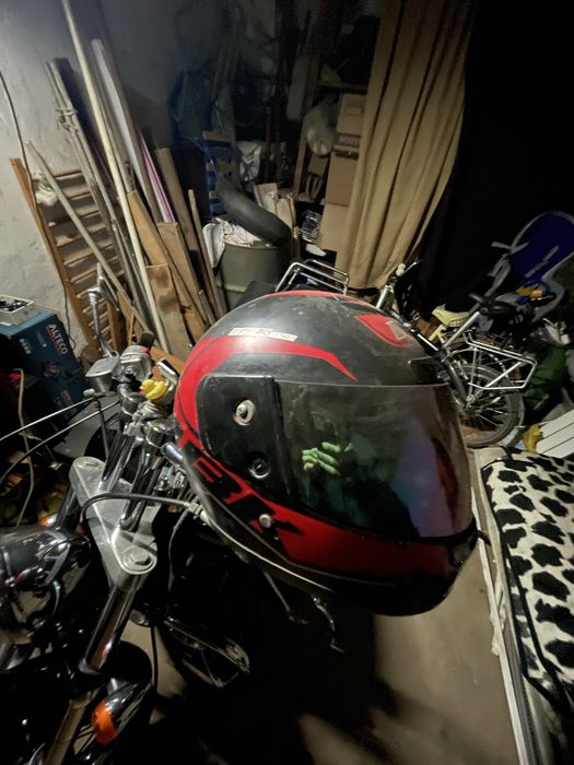 Продам мотошлем