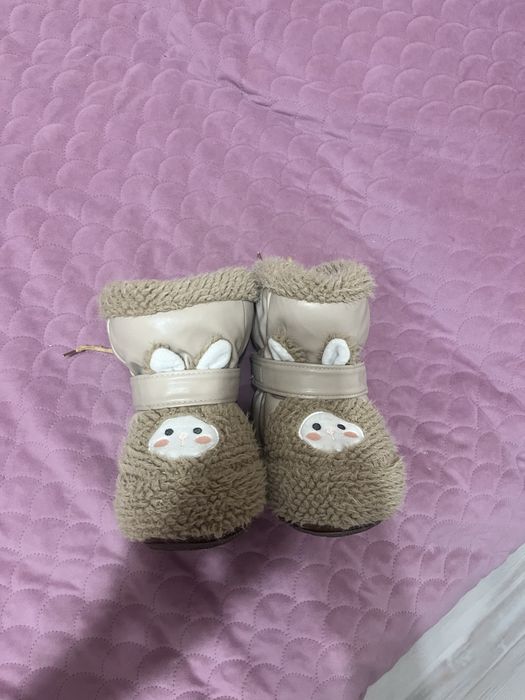Зимний комбинезон с пинетками