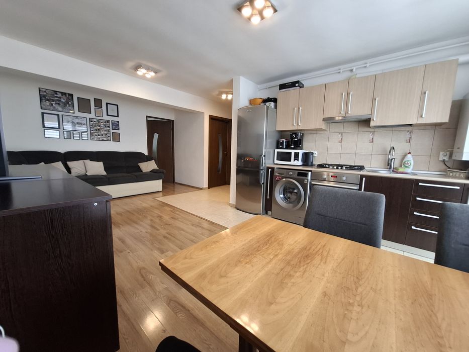 Apartament 3 camere zona Sinsay, sub cetate, inchiriere, inchiriat