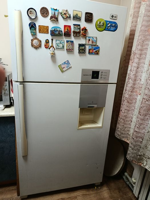 Продам холодильник LG