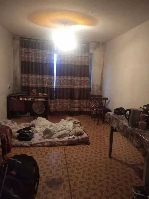 3 комнатная квартира 3 хона Маталка продается срочно