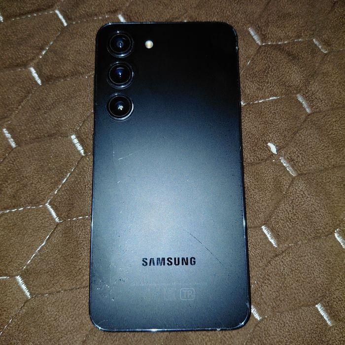 Обменяю samsung Galaxy s23 256 гб