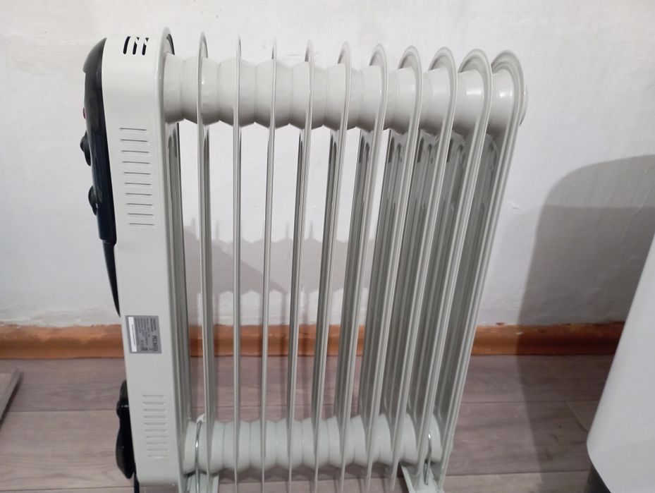 Продам масляный обогреватель