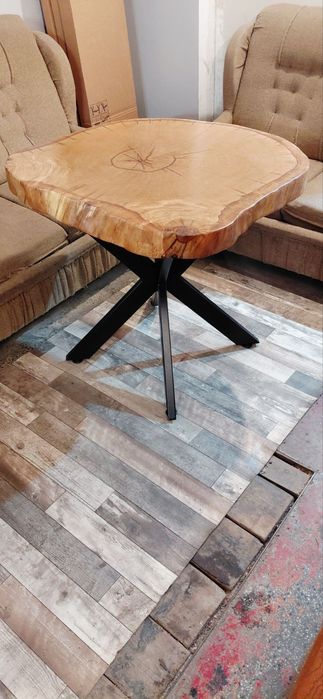 Трапезна  маса от  масив дъб
