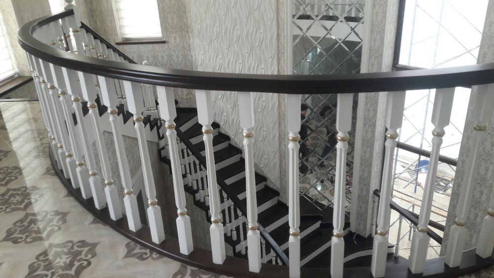 Лестница апшивка на заказ