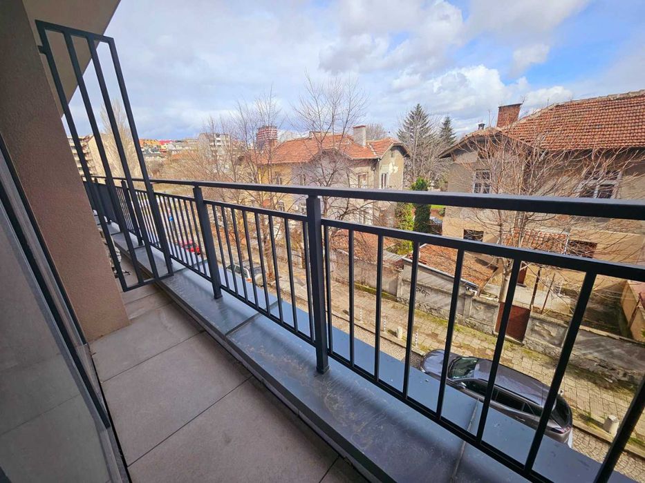 Продава се Двустаен апартамент в София, Център - 70 кв.м за 2500 €/кв.м - Снимка #12