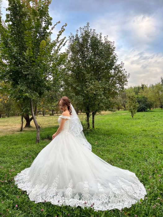 Свадебное платье
