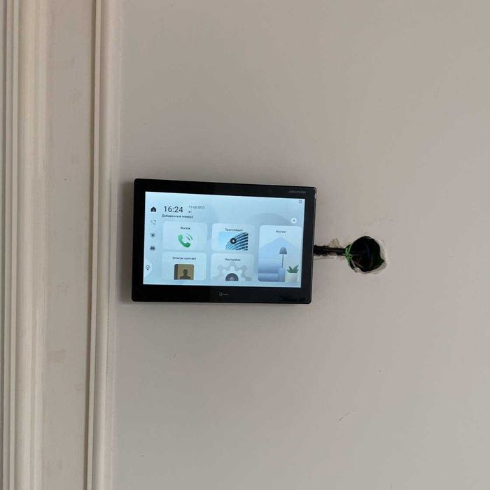 Ustanofka kamera va domofon