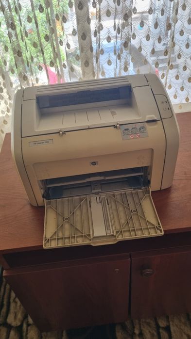 Printer hp sotiladi