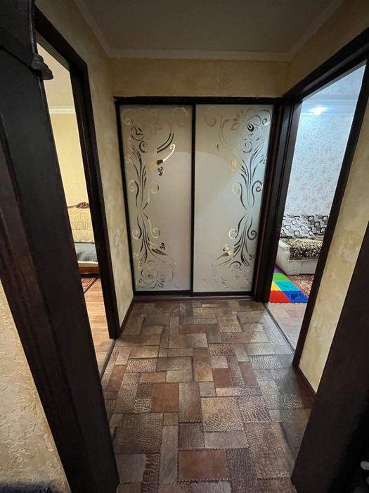 Продаетя 2 ком квартира р-не Уюта