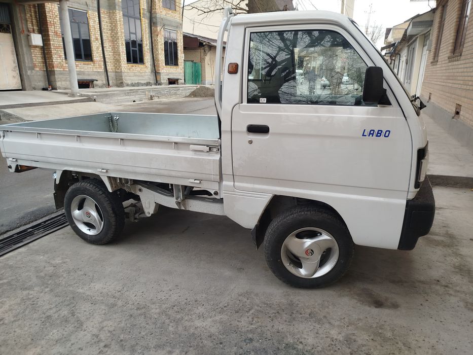 Labo xizmati yuk tashish