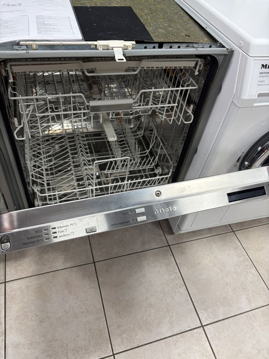 Miele G 6360 SCVi миялна за пълно вграждане AutoOpen/ инверторна/24 м