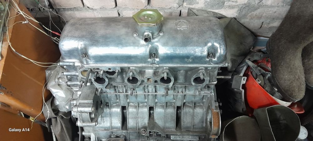 Запчясти на москвич