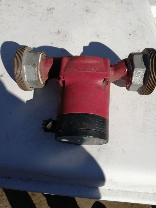 Продава се следната помпа Grundfos 32 -60 180