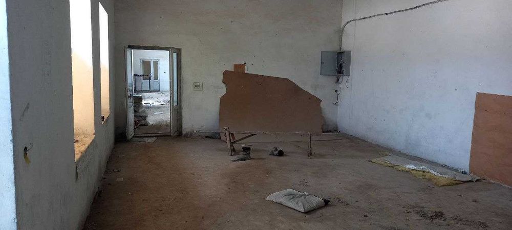 12 сотих жой сотилади бинолари билан