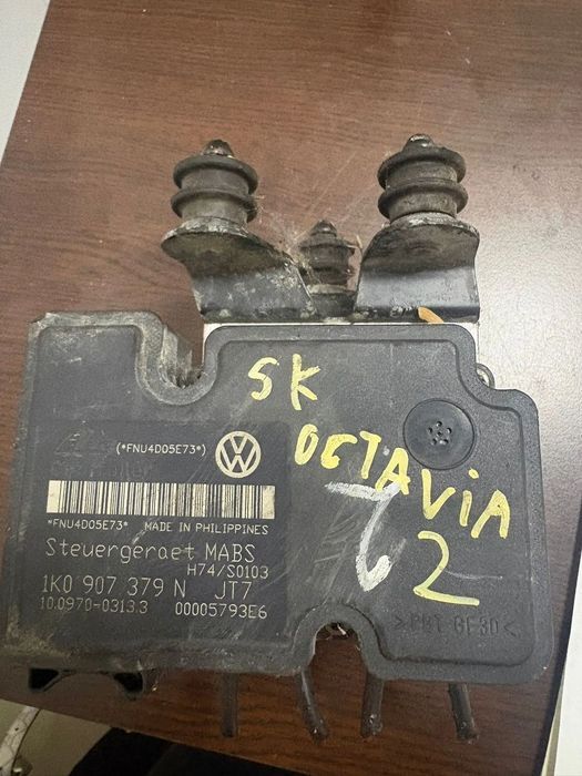 Pompa ABS Volkswagen Golf V  1K0614117F