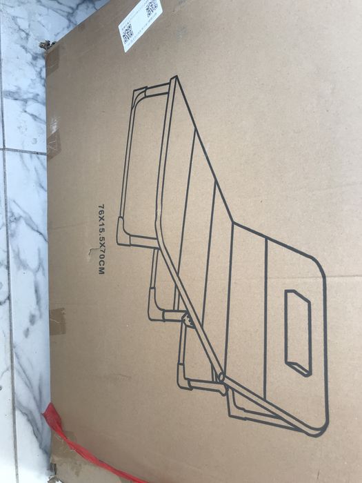 Походно    легло    и   шезлонг  -  2   в    1   -  налично.