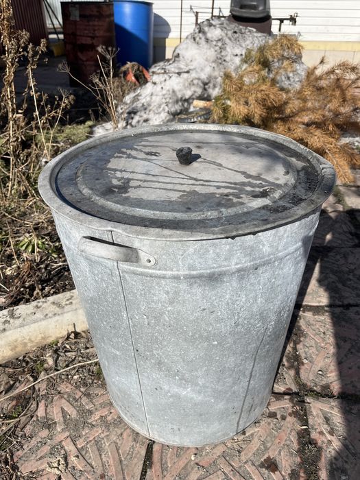 Ёмкость 100 литровую