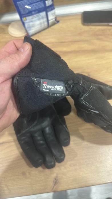 Продавам Мото ръкавици,неразличими от нови!!!