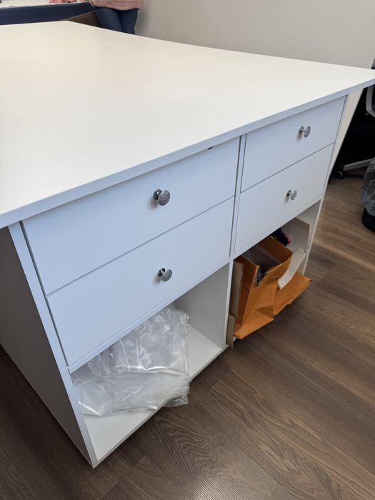 Продаётся раскройный стол + столешница