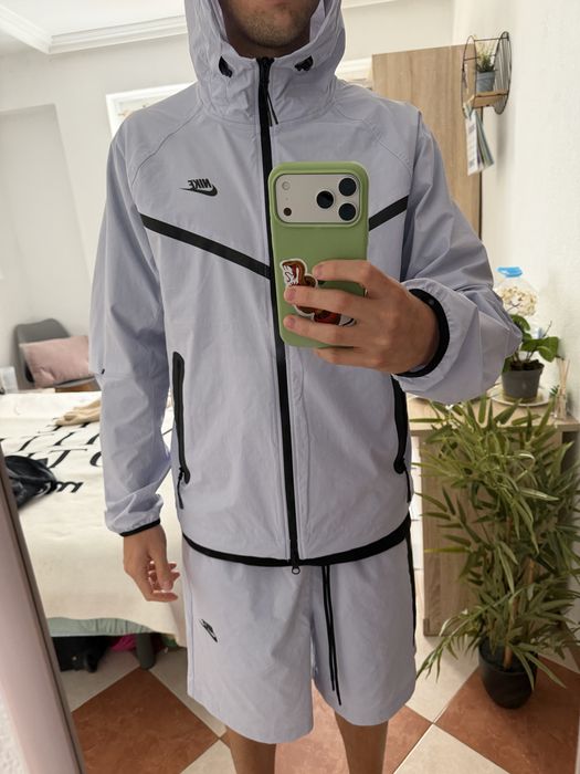 Nike tech M/L NEW