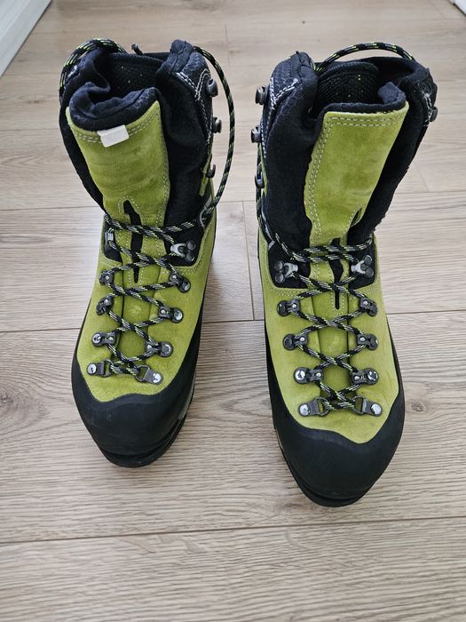 Bocanci Lowa Alpine Expert II GTX marime 40.