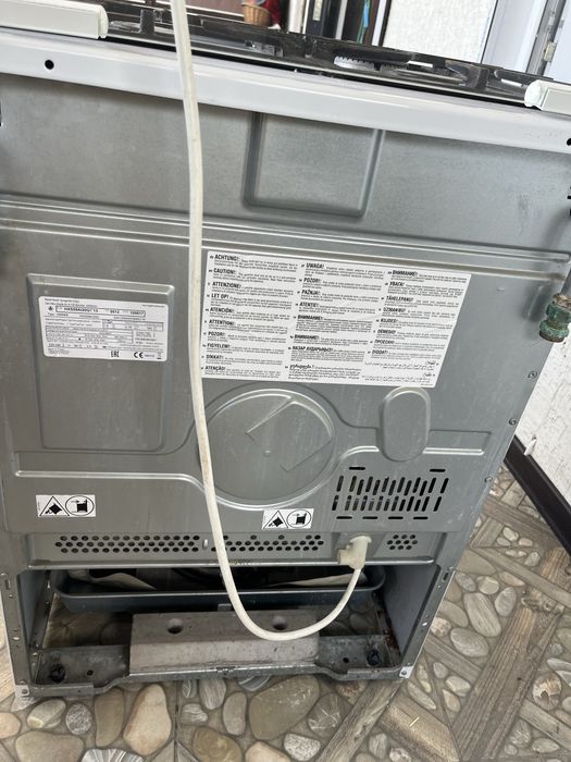 Продам газовую плиту