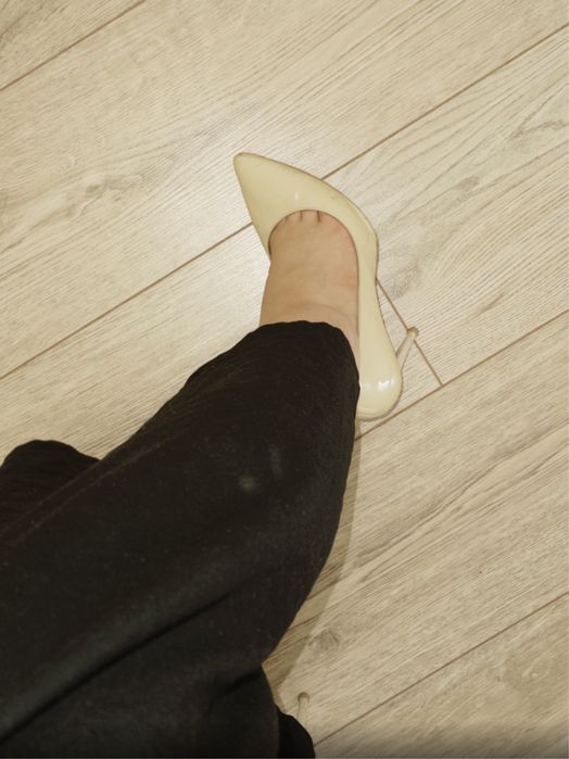 Женские туфли на каблуках