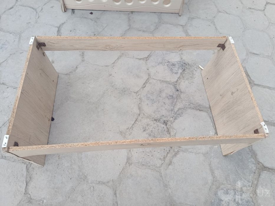 Mebelni karkas sotiladi tezda