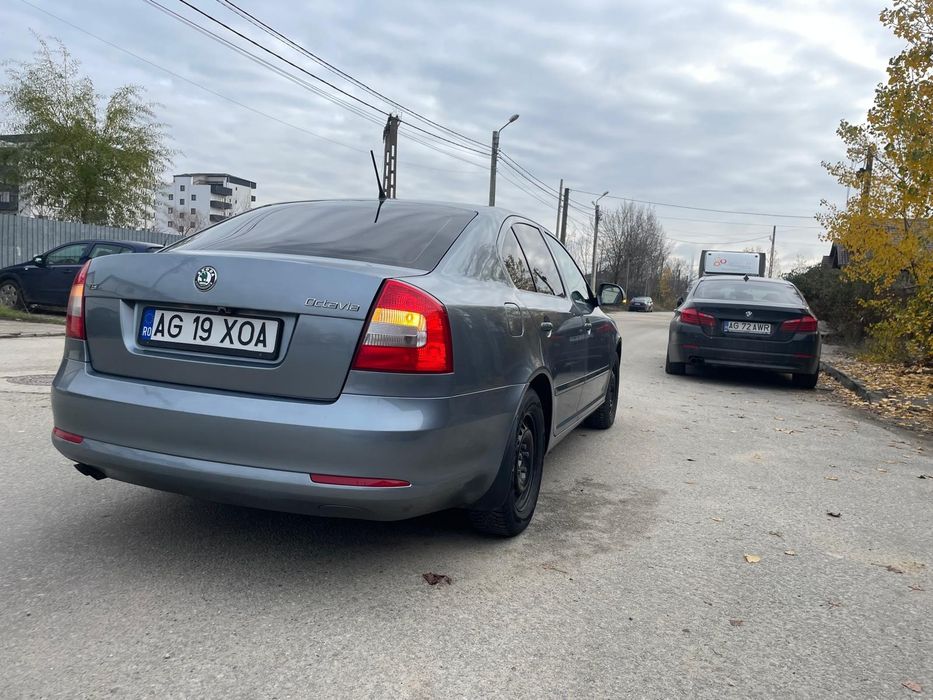 SKODA Octavia 2012 — imagine 3