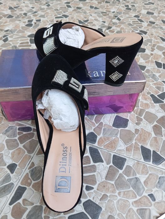 Продаёться женские туфли