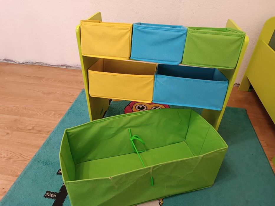 Детско обзавеждане - легло + матрак, маса и шкаф за играчки, U-grow