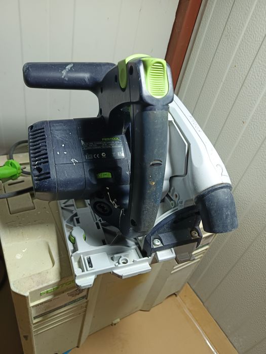 Fierăstrău circular festool cu plonjare și turație variabilă