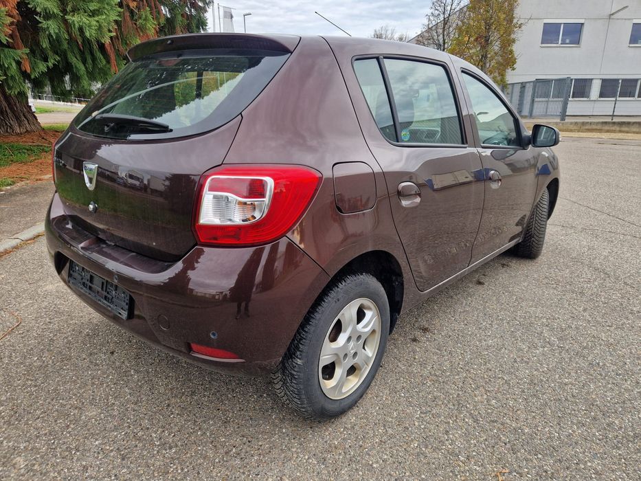 Dacia Sandero automata-an 2016-1.5 dci-euro 6-climatronic-nr rosii