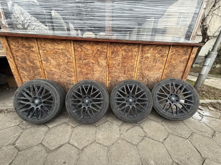 Гуми с джанти Momo 18’ 5х120 BMW F10 F30 F31 225/45/ZR18