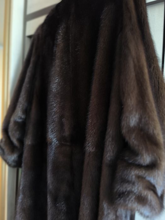 Шуба норка цвет орех р.50/52 шапка в подарок