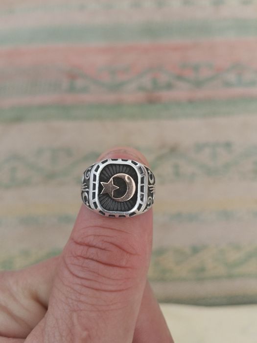 Продам кольца серебро