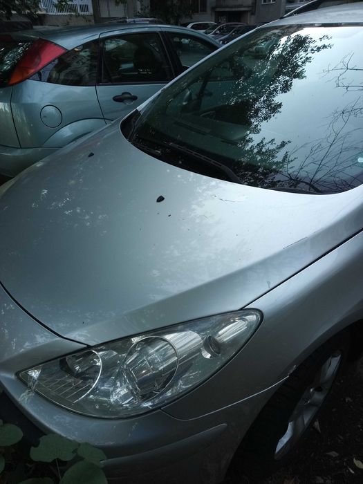 автомобил Пежо 307