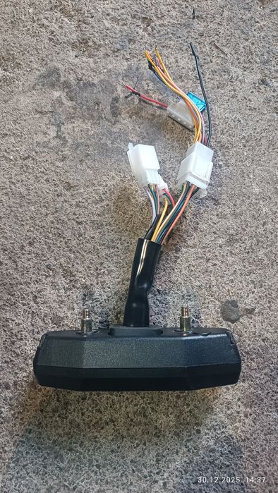 Приборная панель на мотоцикл