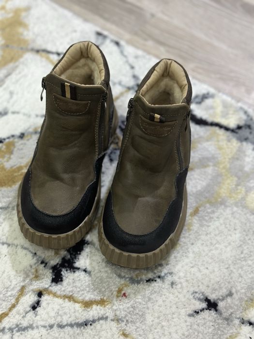 Продам б/у одежду очень дешева. Срочно