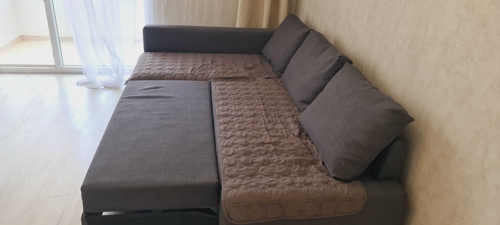 Продается диван в хорошем состоянии