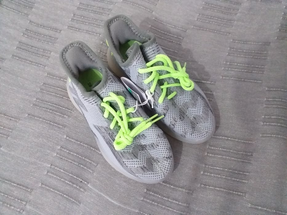 Маратонки за момче силиконови