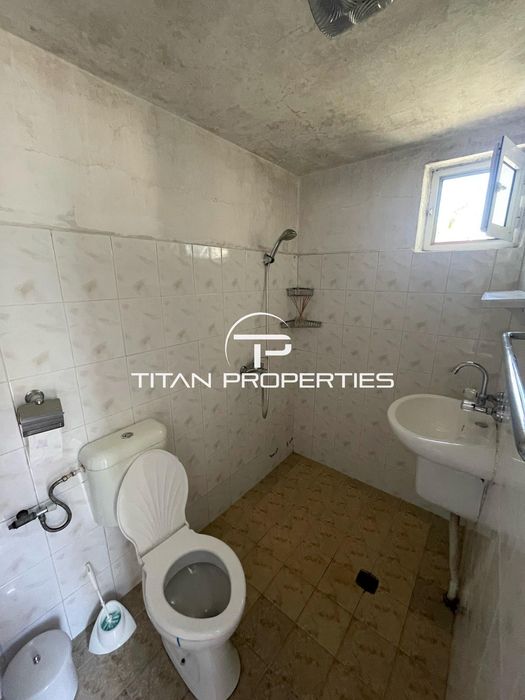 Дава се под наем Етаж от къща в Варна, Автогара - 68 кв.м за 307 € - Снимка #4